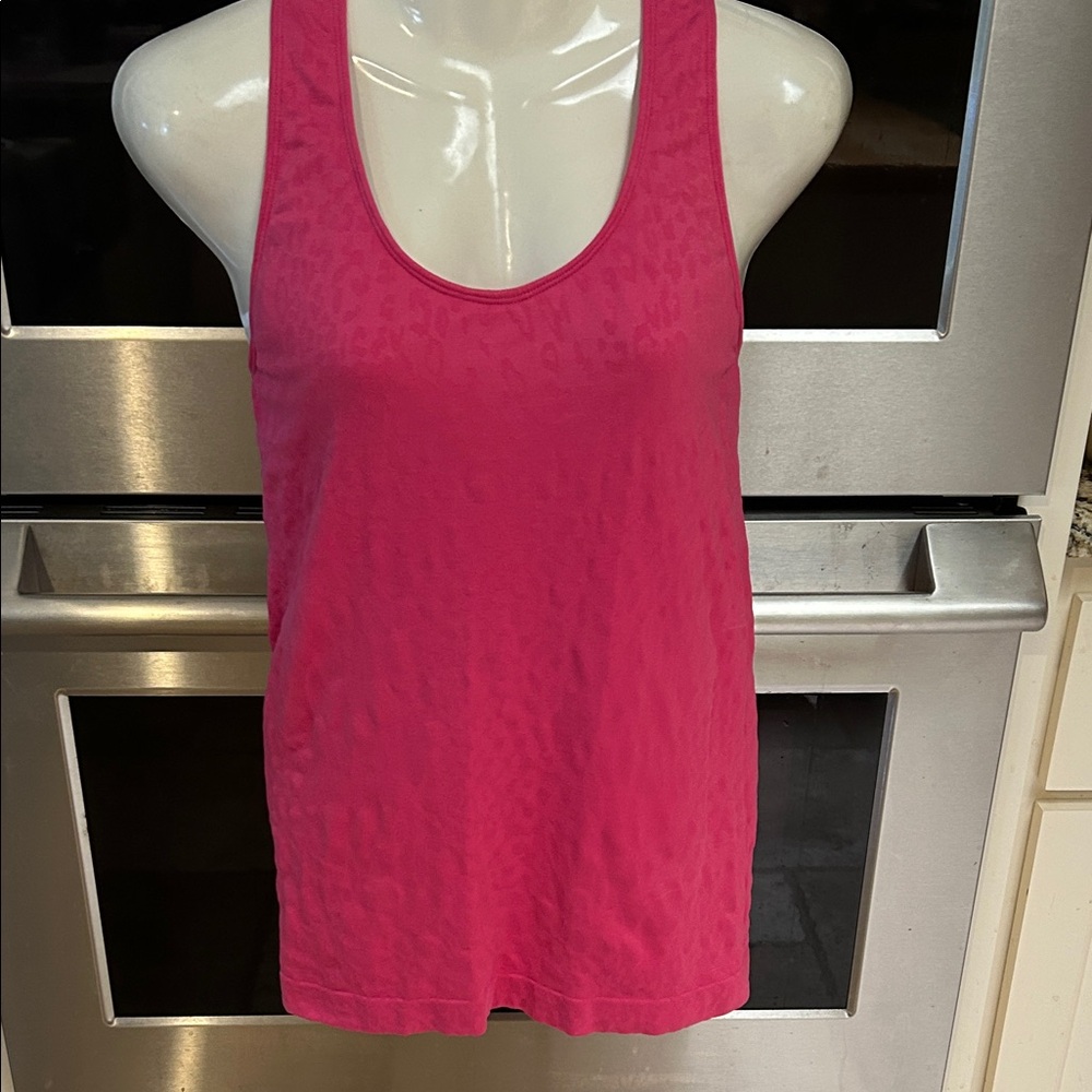 Danskin Now Fuchsia Tank Top with built in bra.